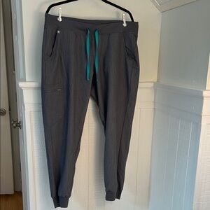 Figs Like New Gray Zamora Joggers Scrub Pants Women’s XL